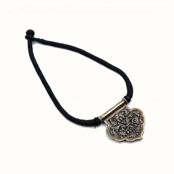 antique style necklace 